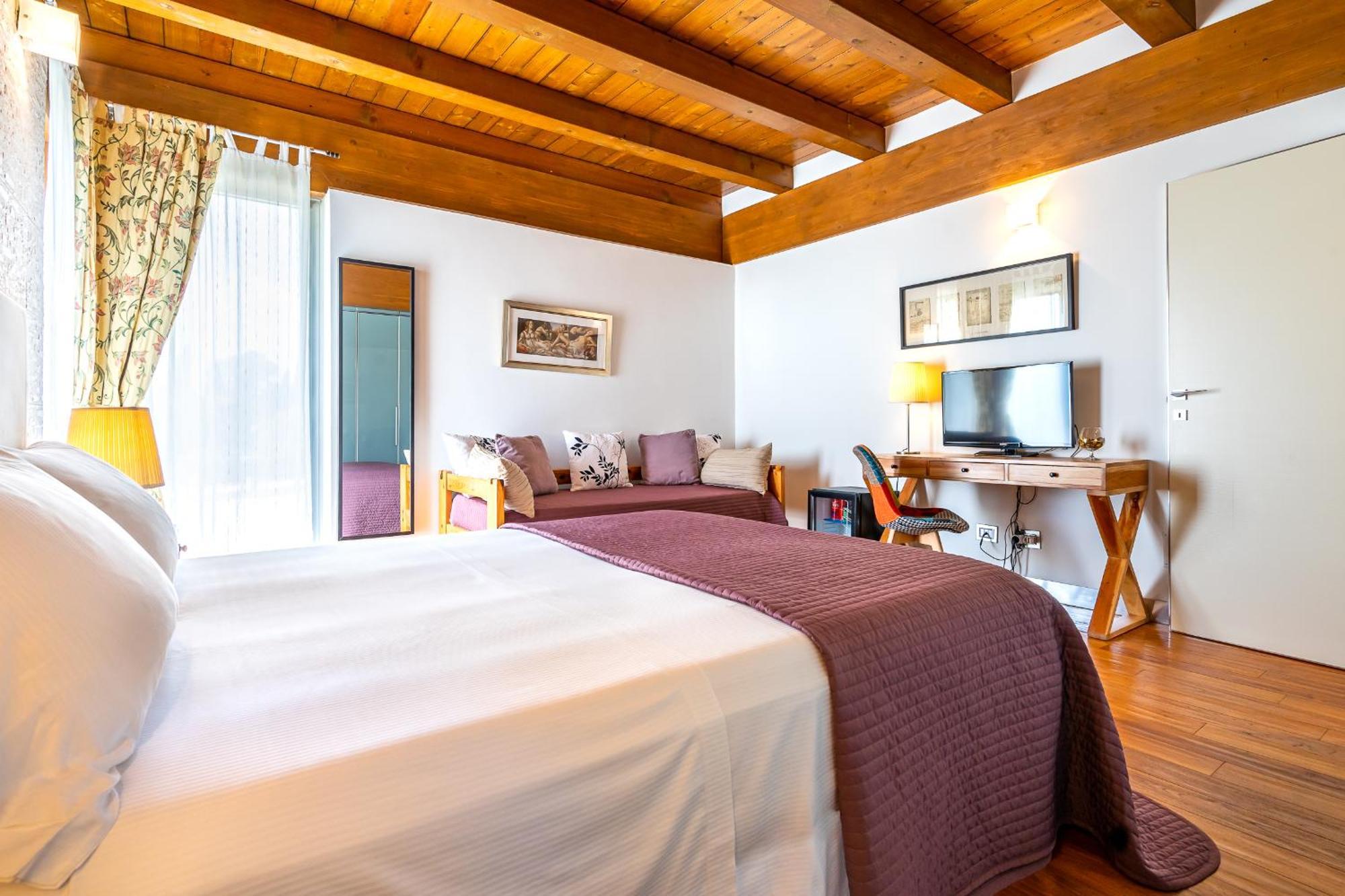 Casale Delle Ronde B&B ラティーナ エクステリア 写真